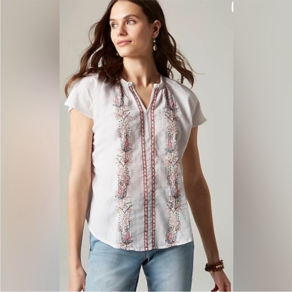 NWT J.Jill Embroidered Textured White V-Neck Blouse Size Medium Petite